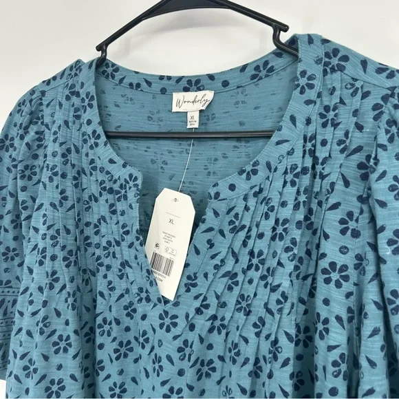 Wonderly Teal Floral Blouse - Picture 2 of 8